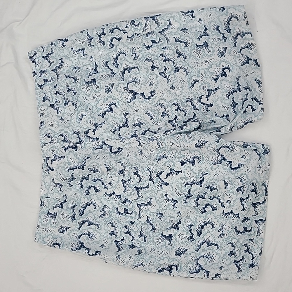 OLD NAVY Swim Trunks XXL Velcro pocket White & Blue - Picture 3 of 7